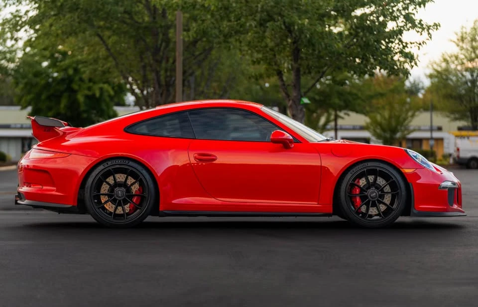 2015 Porsche 991 GT3 - Image 2 of 9