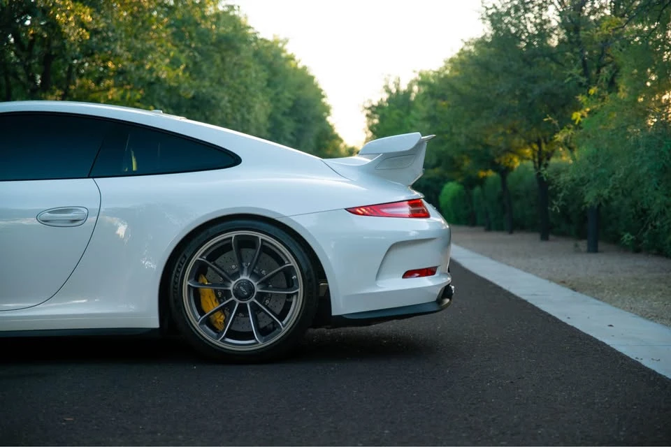 2015 Porsche 991 GT3 - Image 16 of 19