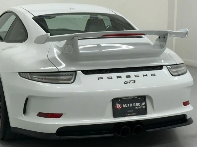 2015 Porsche 991 GT3 - Image 17 of 21