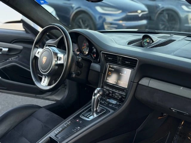 2015 Porsche - Image 23 of 31