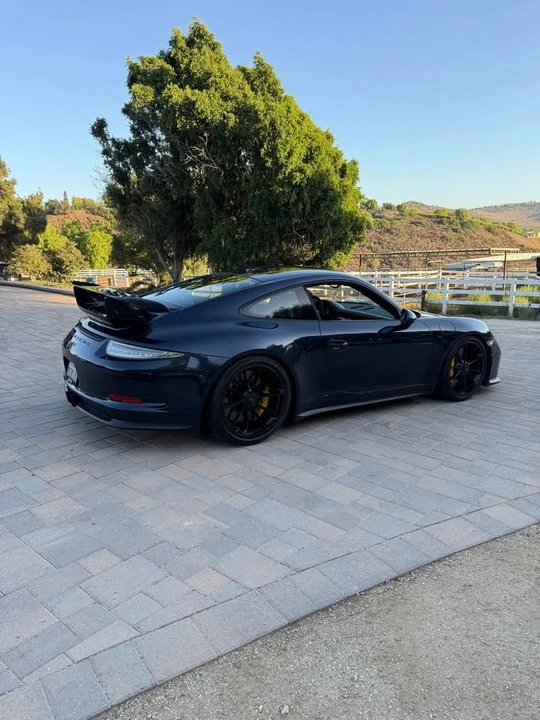 2015 Porsche 991 GT3 - Image 2 of 8
