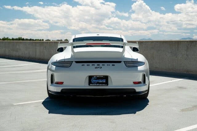2015 Porsche 991 GT3 - Image 19 of 31