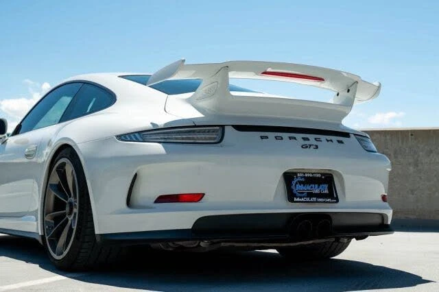 2015 Porsche 991 GT3 - Image 18 of 31