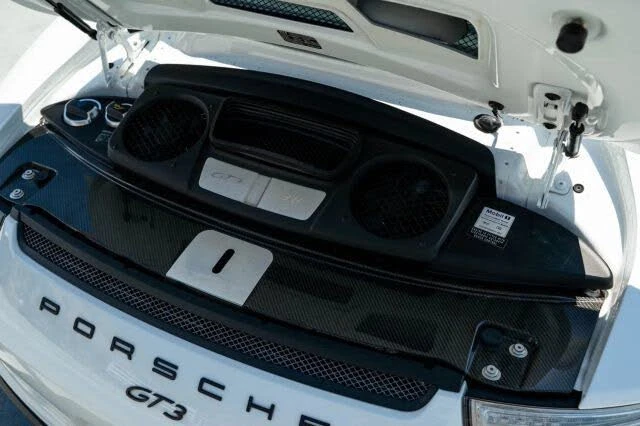 2015 Porsche 991 GT3 - Image 28 of 31
