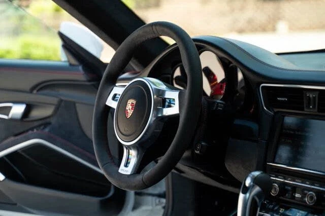 2015 Porsche 991 GT3 - Image 31 of 31