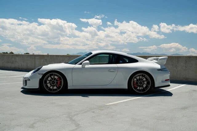 2015 Porsche 991 GT3 - Image 16 of 31