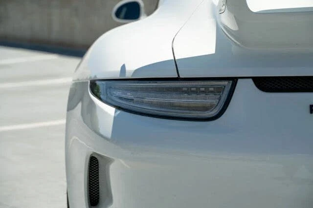 2015 Porsche 991 GT3 - Image 21 of 31