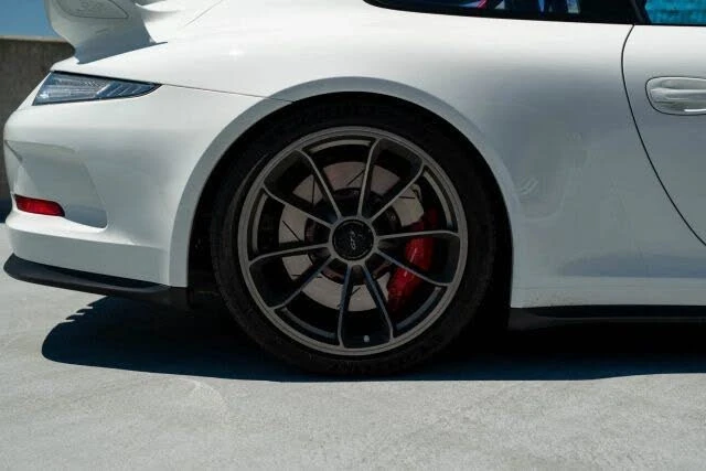 2015 Porsche 991 GT3 - Image 10 of 31