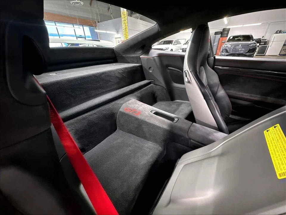 2015 Porsche 991 GT3 - Image 25 of 31