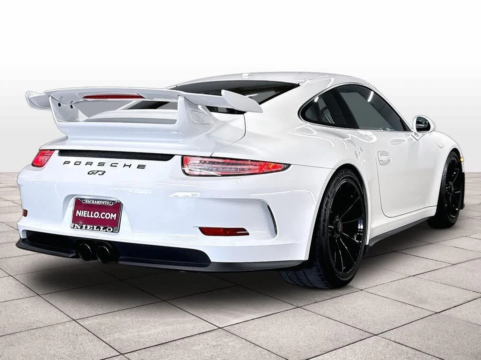 2015 Porsche 991 GT3 - Image 12 of 31