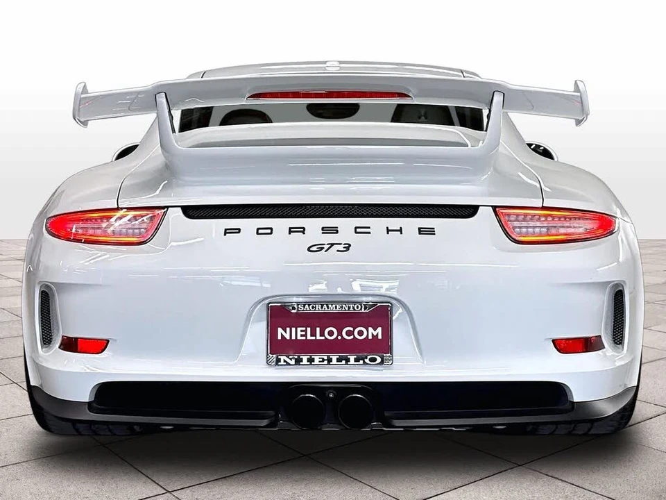 2015 Porsche 991 GT3 - Image 5 of 31