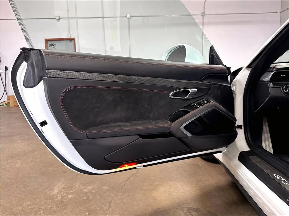 2015 Porsche 991 GT3 - Image 21 of 31