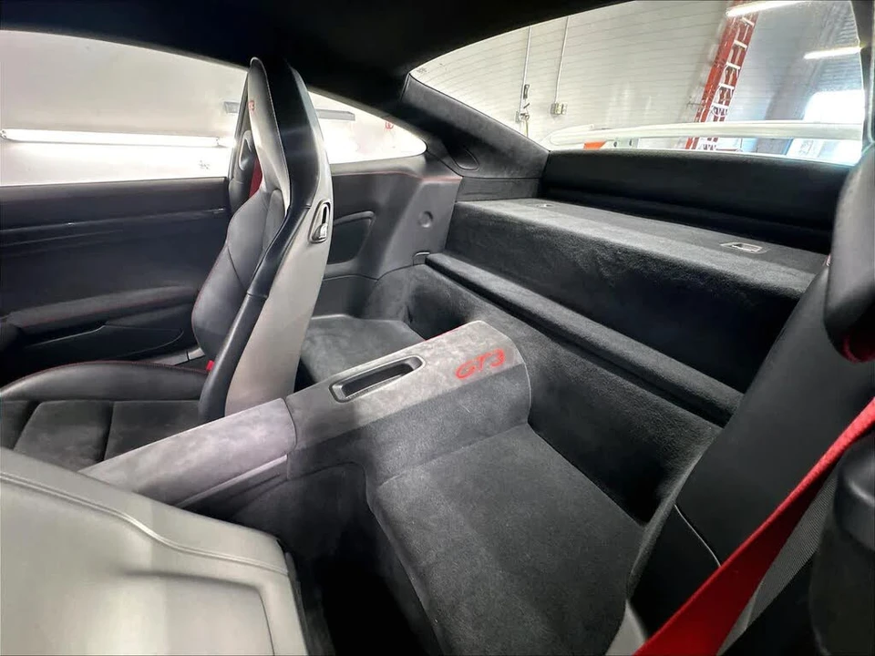 2015 Porsche 991 GT3 - Image 24 of 31