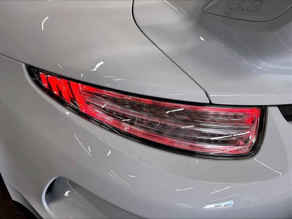 2015 Porsche 991 GT3 - Image 27 of 31