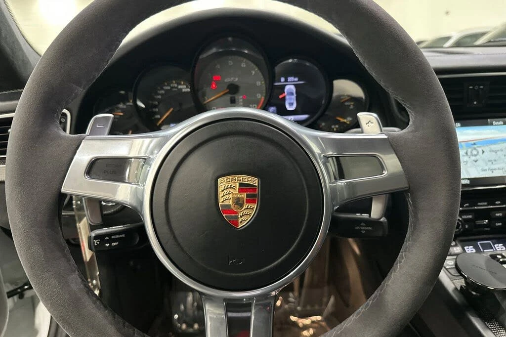 2015 Porsche 991 GT3 - Image 25 of 31