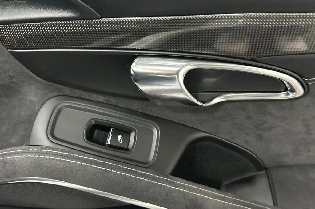 2015 Porsche 991 GT3 - Image 18 of 31