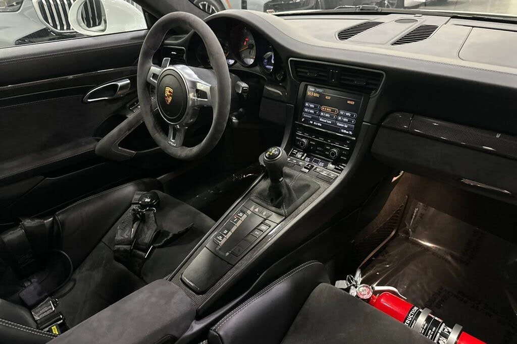 2015 Porsche 991 GT3 - Image 16 of 31