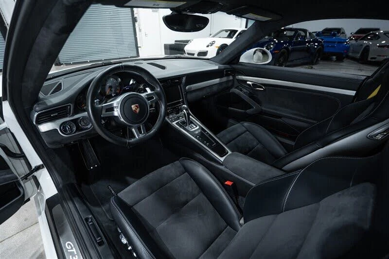 2015 Porsche 991 GT3 - Image 18 of 31