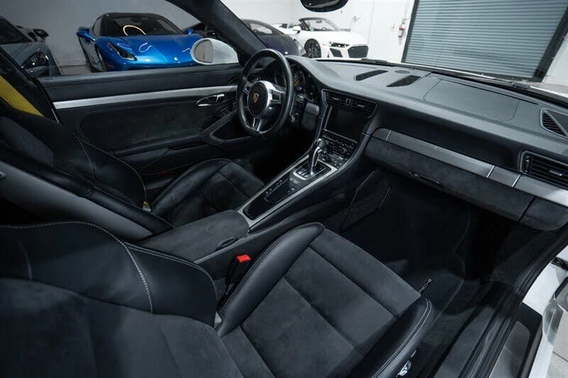 2015 Porsche 991 GT3 - Image 28 of 31
