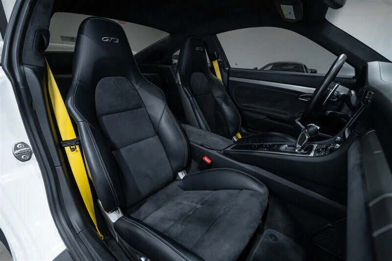 2015 Porsche 991 GT3 - Image 29 of 31
