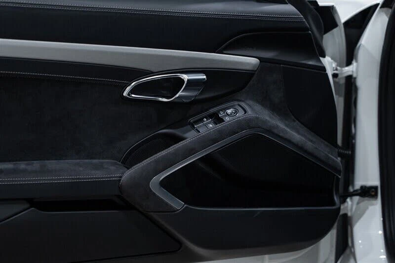 2015 Porsche 991 GT3 - Image 24 of 31