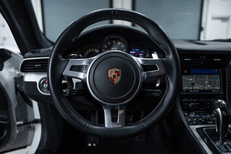 2015 Porsche 991 GT3 - Image 19 of 31