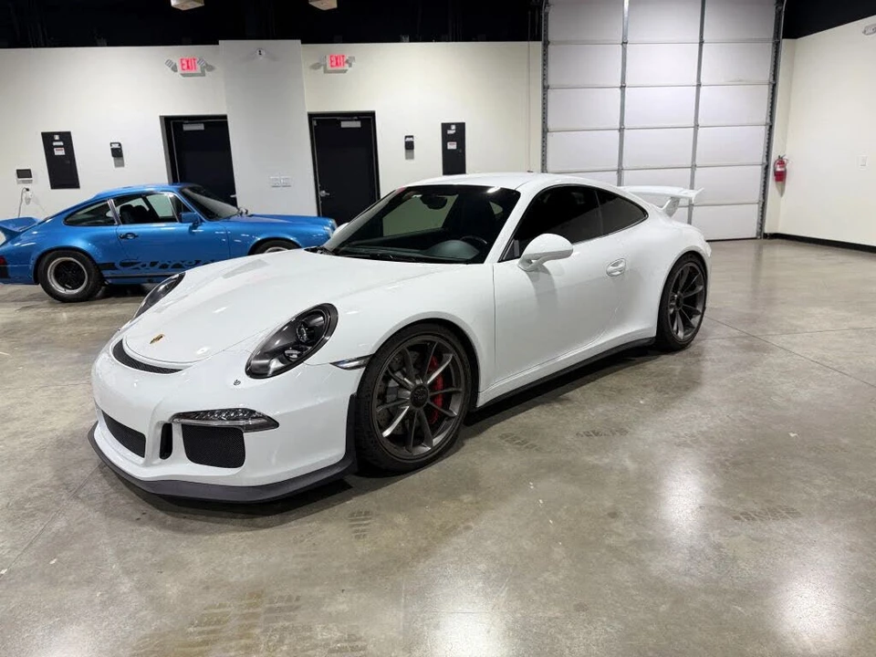 2015 Porsche 991 GT3 - Image 14 of 31