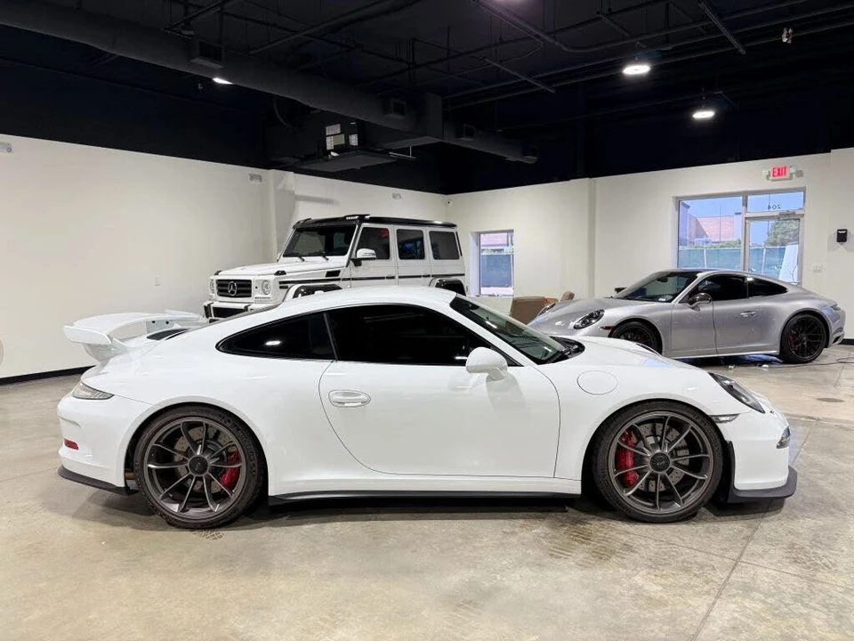 2015 Porsche 991 GT3 - Image 3 of 31