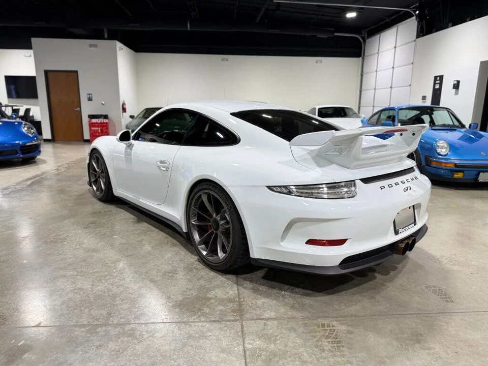 2015 Porsche 991 GT3 - Image 10 of 31