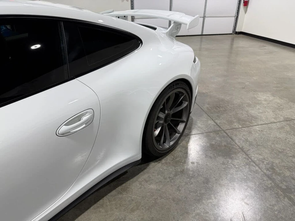 2015 Porsche 991 GT3 - Image 30 of 31