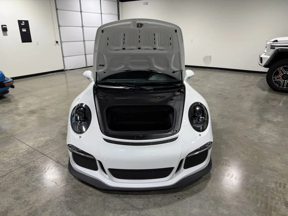 2015 Porsche 991 GT3 - Image 18 of 31