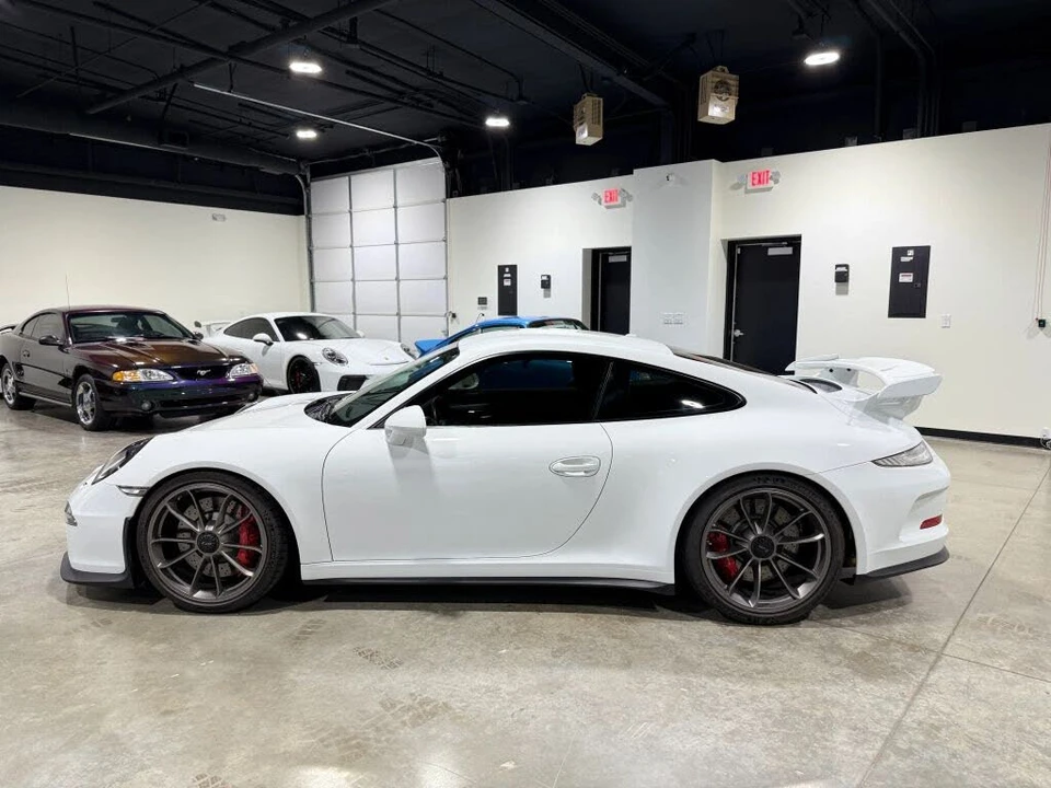 2015 Porsche 991 GT3 - Image 11 of 31