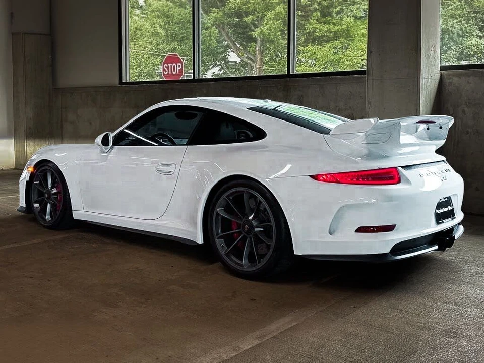 2015 Porsche 991 GT3 - Image 3 of 31