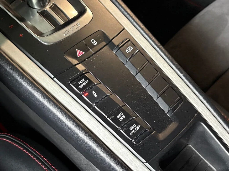 2015 Porsche 991 GT3 - Image 26 of 31