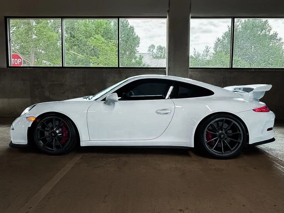 2015 Porsche 991 GT3 - Image 2 of 31