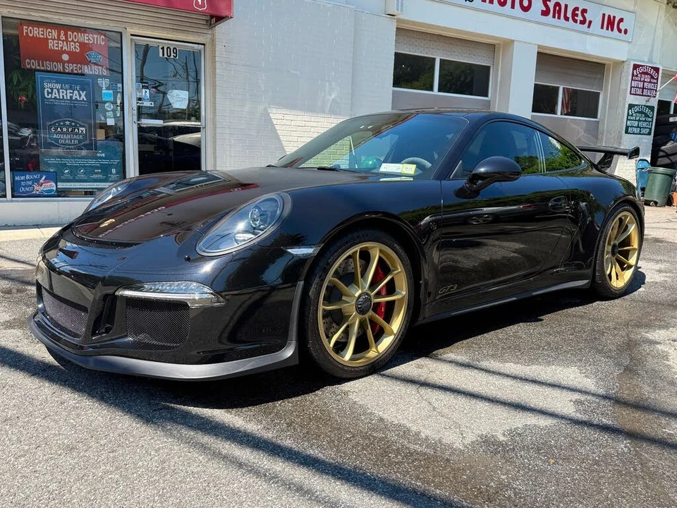 2015 Porsche 991 GT3 - Image 2 of 6