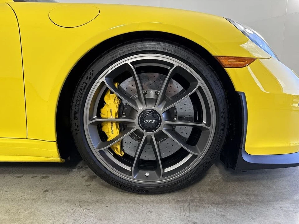 2015 Porsche 991 GT3 - Image 15 of 31