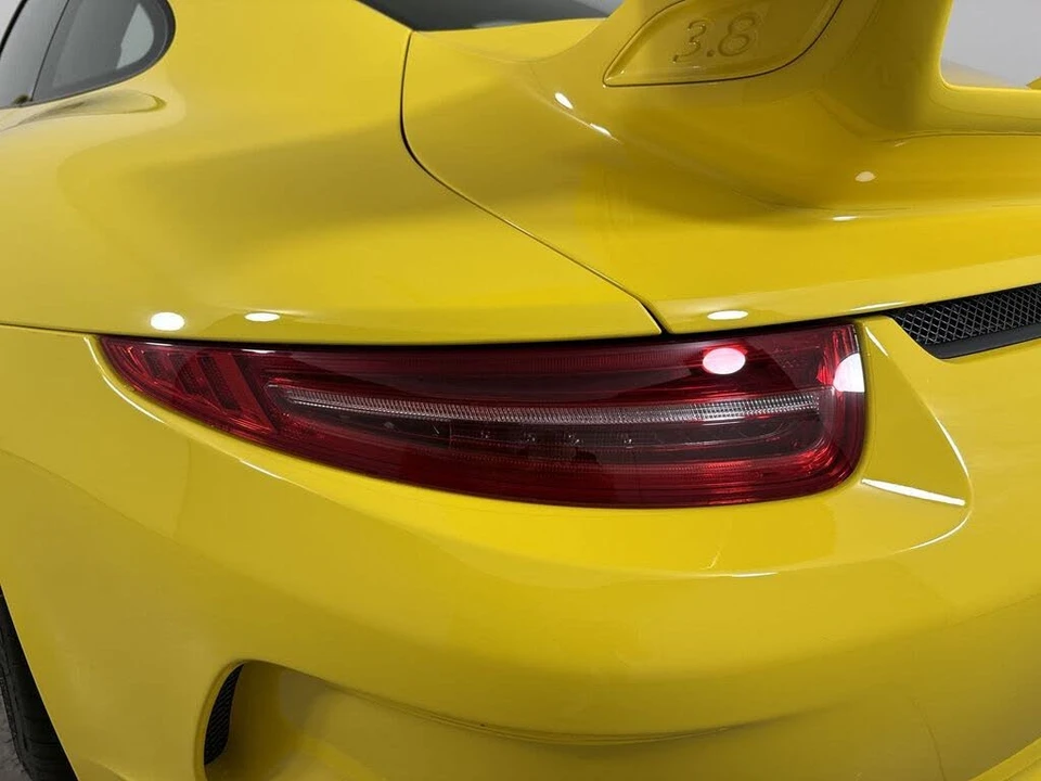 2015 Porsche 991 GT3 - Image 18 of 31