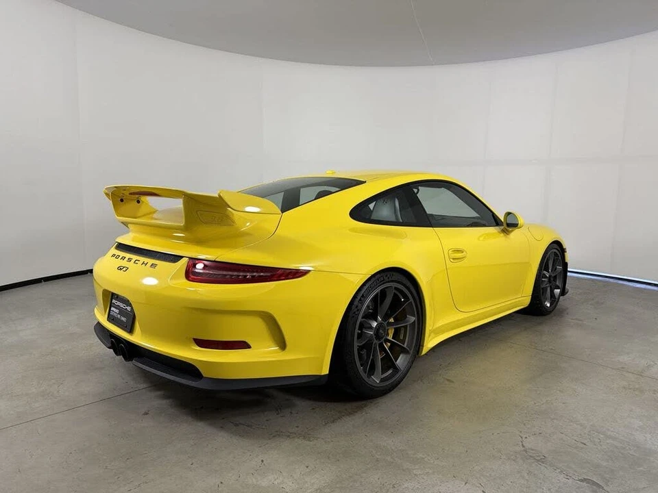 2015 Porsche 991 GT3 - Image 7 of 31