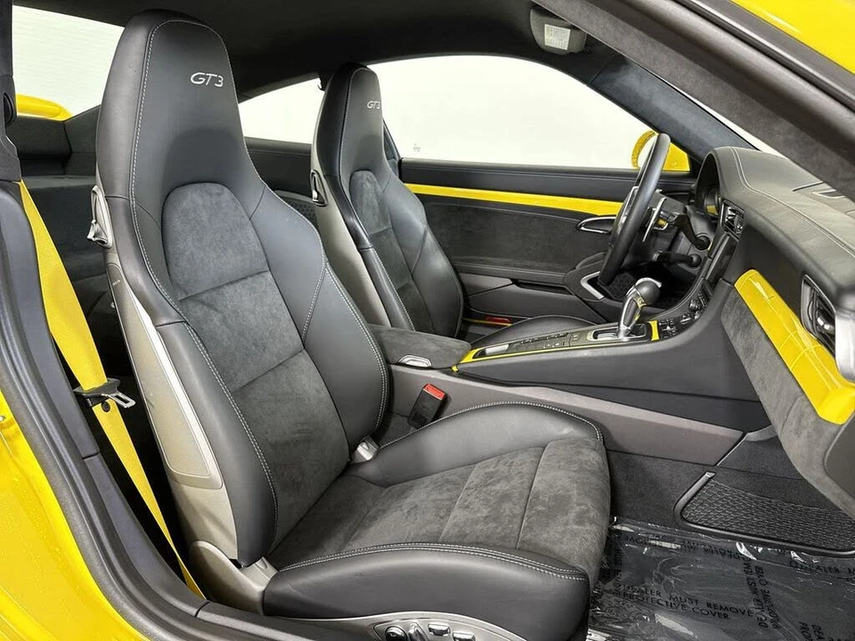 2015 Porsche 991 GT3 - Image 22 of 31