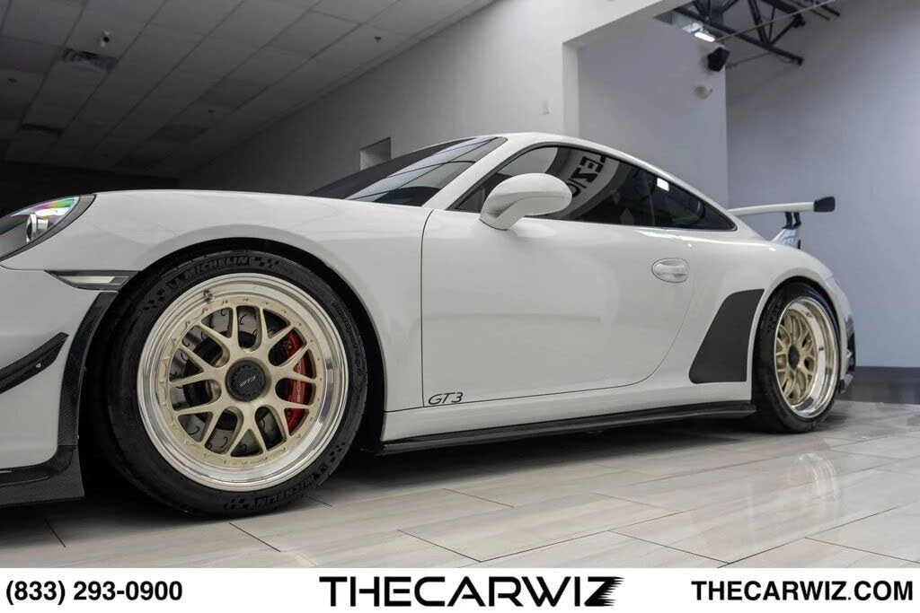 2015 Porsche 991 GT3 - Image 18 of 31