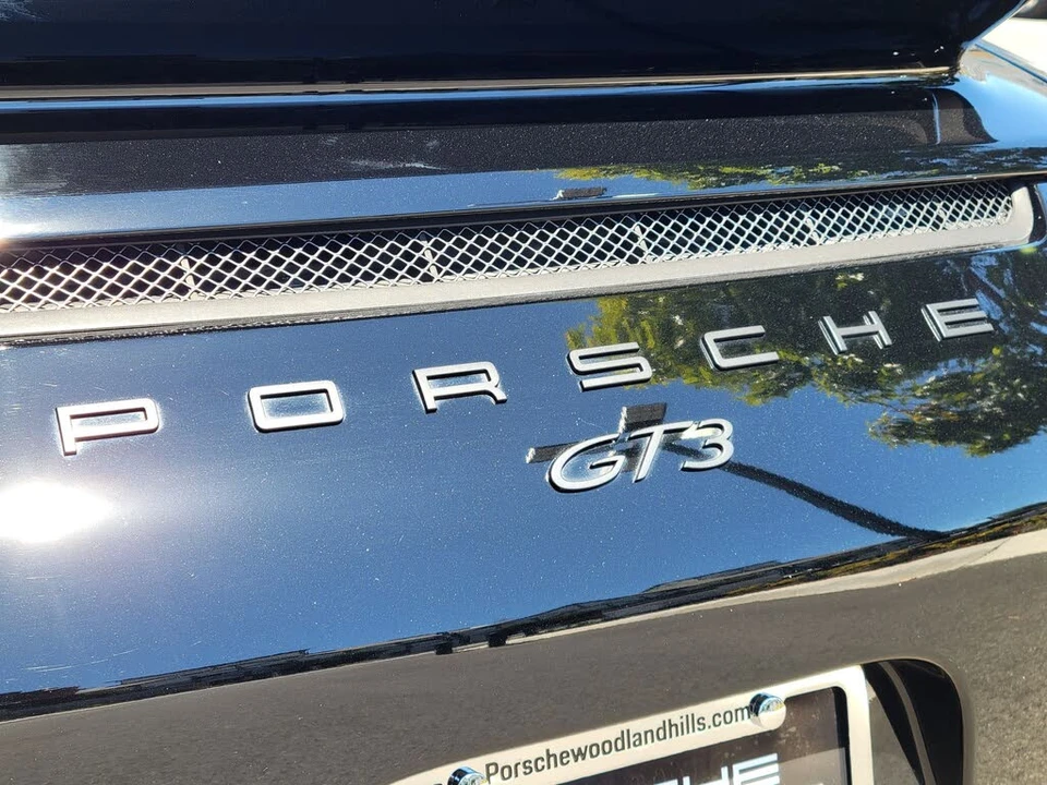 2015 Porsche 991 GT3 - Image 26 of 29