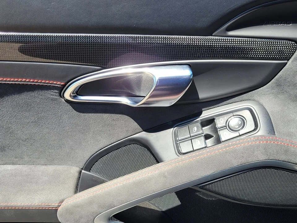 2015 Porsche 991 GT3 - Image 21 of 29