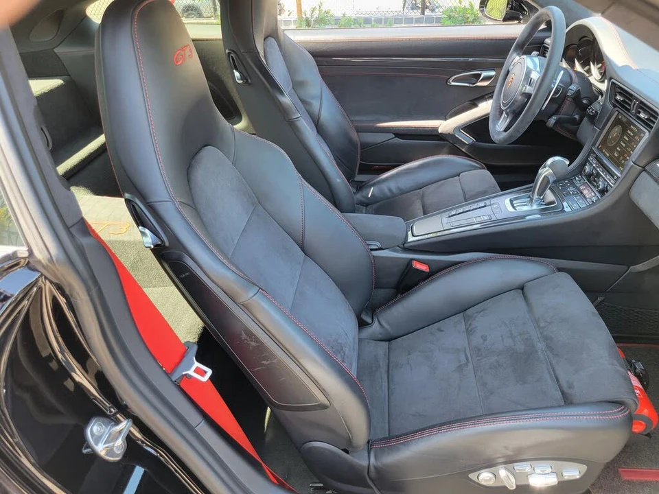 2015 Porsche 991 GT3 - Image 24 of 29