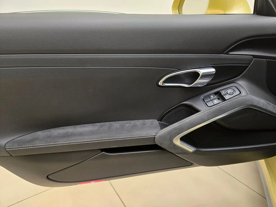 2015 Porsche 991 GT3 - Image 27 of 31