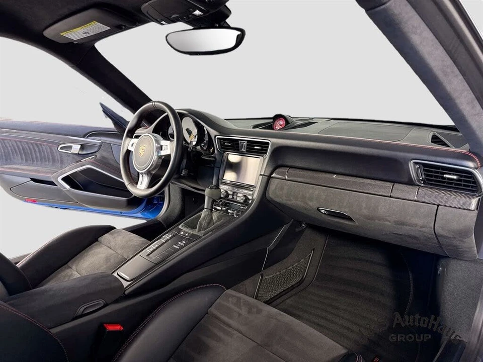 2015 Porsche 991 GT3 - Image 29 of 31