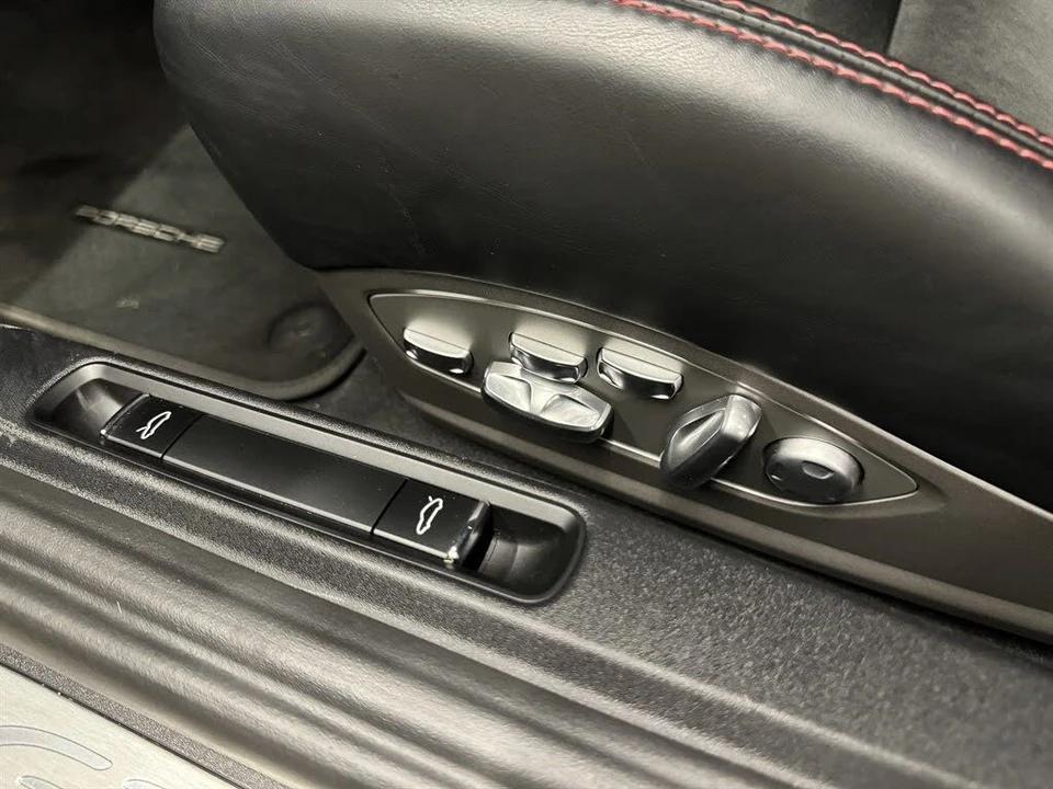 2015 Porsche 991 GT3 - Image 28 of 31