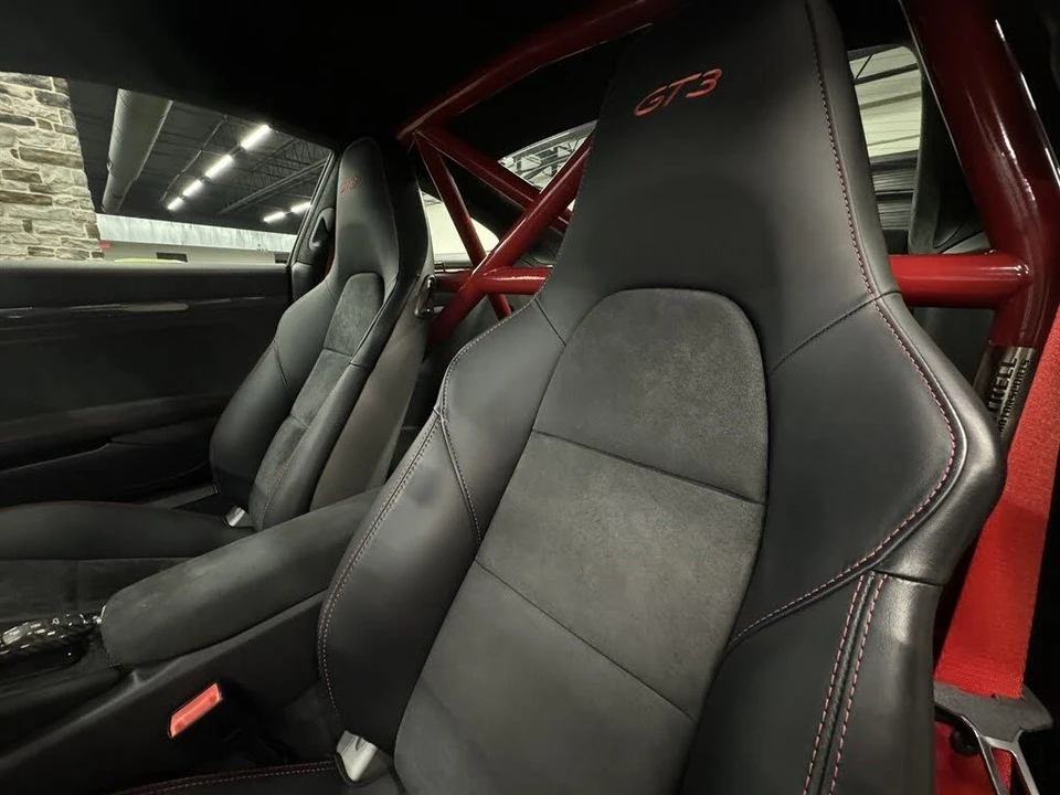 2015 Porsche 991 GT3 - Image 22 of 31