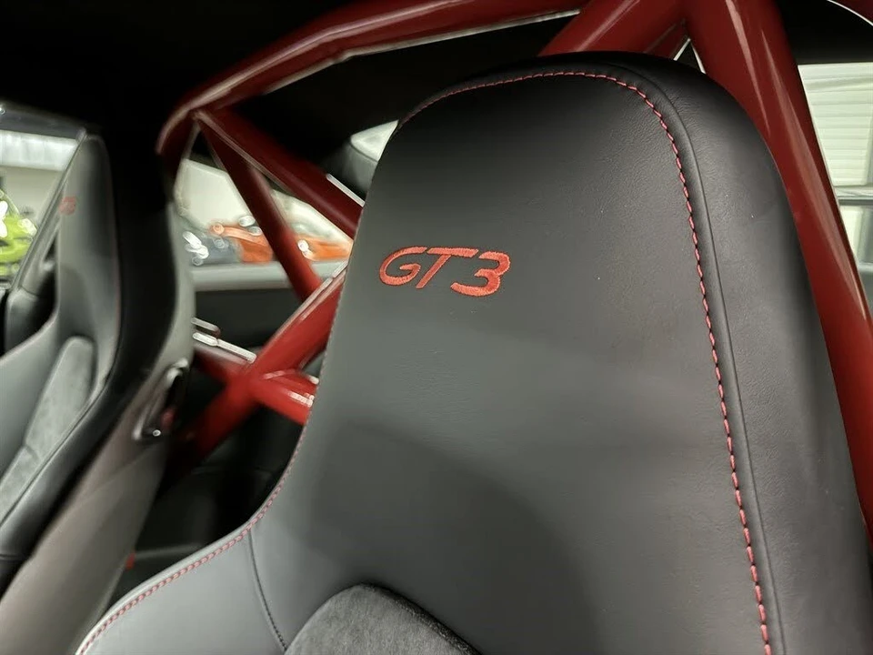2015 Porsche 991 GT3 - Image 23 of 31