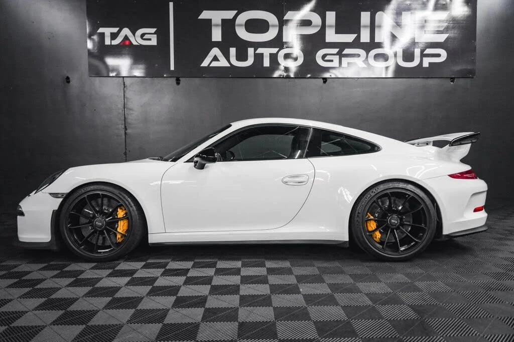2015 Porsche 991 GT3 - Image 27 of 31